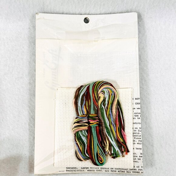 LynnCraft Weekend Cross Stitch Kit "Robin" 6"x6" - New kit/Open - Picture 4 of 5